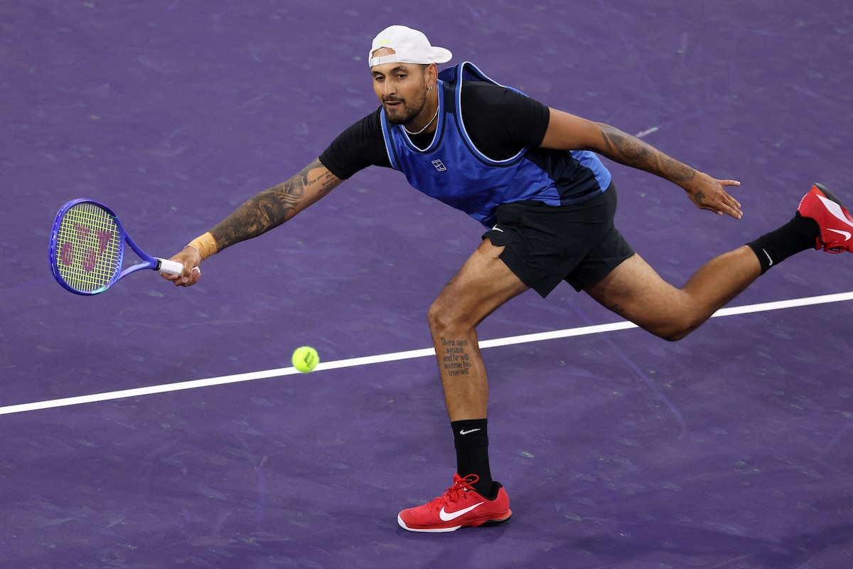 INDIAN WELLS, CALIFORNIA - MARCH 06: Nick Kyrgios of Australia plays a forehand volley against Botic Van De Zandschulp of the Netherlands in their first round match during the BNP Paribas Open at Indian Wells Tennis Garden on March 06, 2025 in Indian Wells, California. Clive Brunskill/Getty Images/AFP (Photo by CLIVE BRUNSKILL / GETTY IMAGES NORTH AMERICA / Getty Images via AFP)