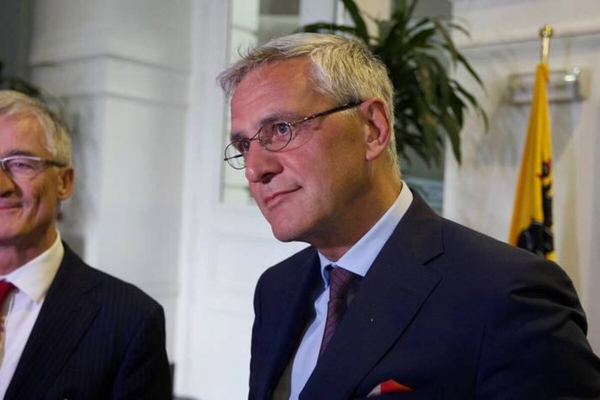 Gouvernement fédéral: "Le CD&V mène des discussions avec le cdH" selon Peeters