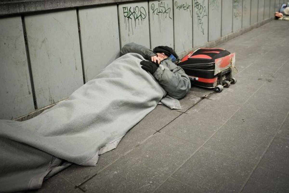 Charleroi: les moins de 25 ans en surnombre dans la rue