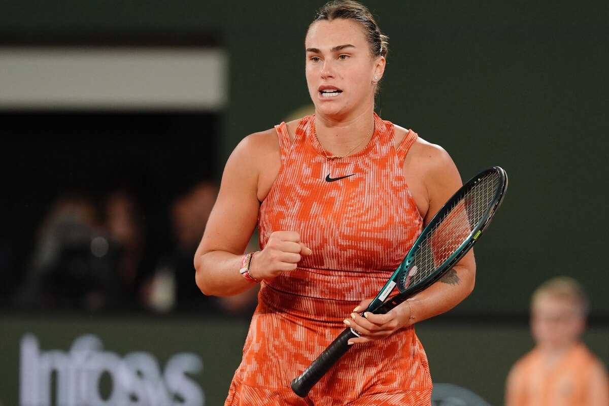 Belarus' Aryna Sabalenka celebrates after a point as she plays against Japan's Moyuka Uchijima during their women's singles match on Court Philippe-Chatrier on day five of the French Open tennis tournament at the Roland Garros Complex in Paris on May 30, 2024. (Photo by Dimitar DILKOFF / AFP)