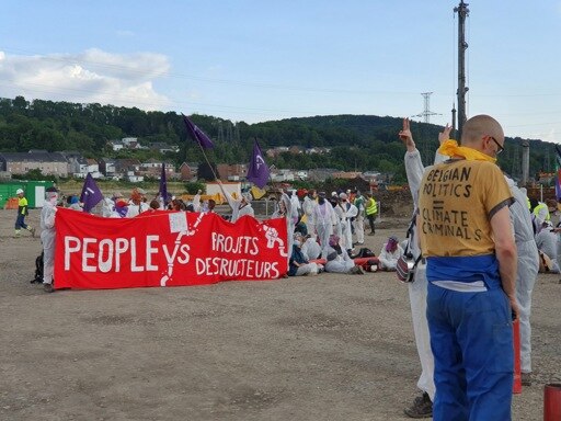 Les militants de Code Rouge qui occupent le site d'Engie à Flémalle se disent déterminés
