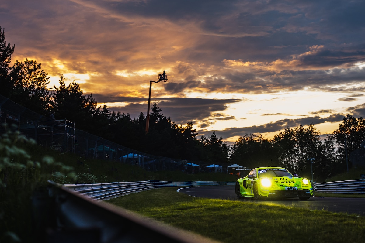 Laurens Vanthoor est le meilleur Belge classé sur la Porsche du Manthey Racing.