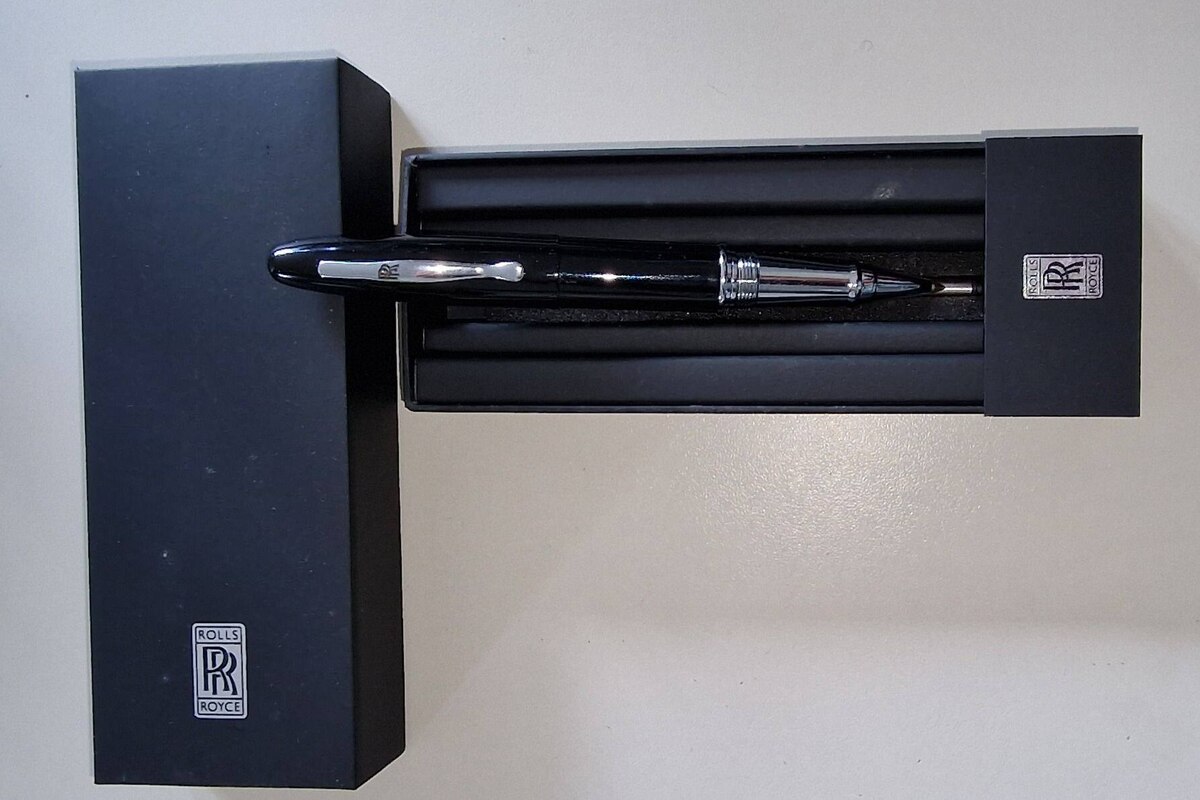 Nos objets ont une histoire : le stylo-bille, grâce à une bille dans une flaque d'eau!