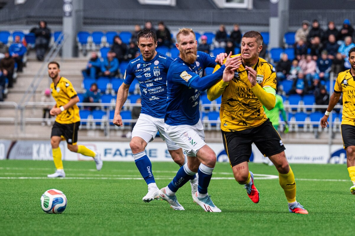 Klaskvik's Odmar Faer? and Atert Bissen's Roman Ferber fight for the ball during a game between Faroese Klaksvik and Luxembourg Atert Bissen, on Tuesday 07 July 2026, in Klaksvik, Faroe Islands, the first leg in the first qualifying round in the UEFA Champions League competition. BELGA PHOTO EMILE WINDAL