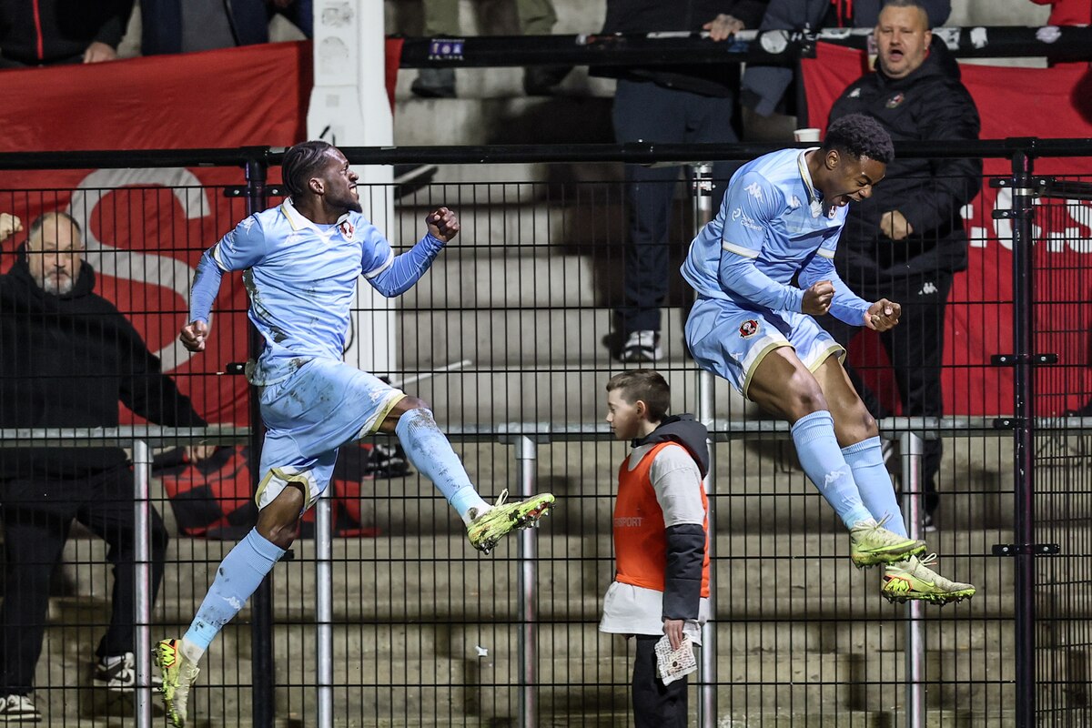 Seraing's Matthieu Muland celebrates after scoring during a soccer game between Royal Olympic Charleroi and RFC Seraing, Wednesday 11 March 2026 in Charleroi, on day 29 of the 2025-2026 'Challenger Pro League' 1B second division of the Belgian championship. BELGA PHOTO BRUNO FAHY