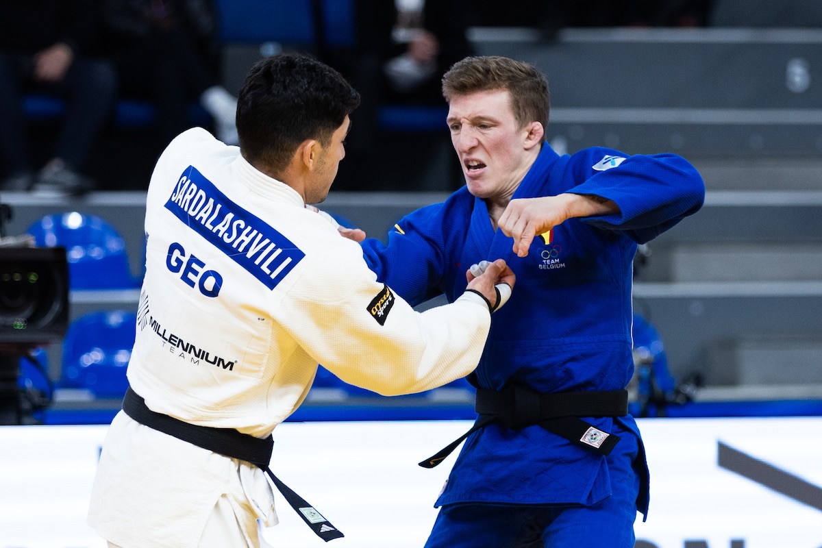 Jorre Verstraeten of Belgium (blue) competes against Giorgi Sardalashvili of Georgia during a fight in the Men -60kg, at the European Championships judo in Tbilisi, Georgia, on Thursday 16 April 2026.
BELGA PHOTO NIKOLA KRISTC
