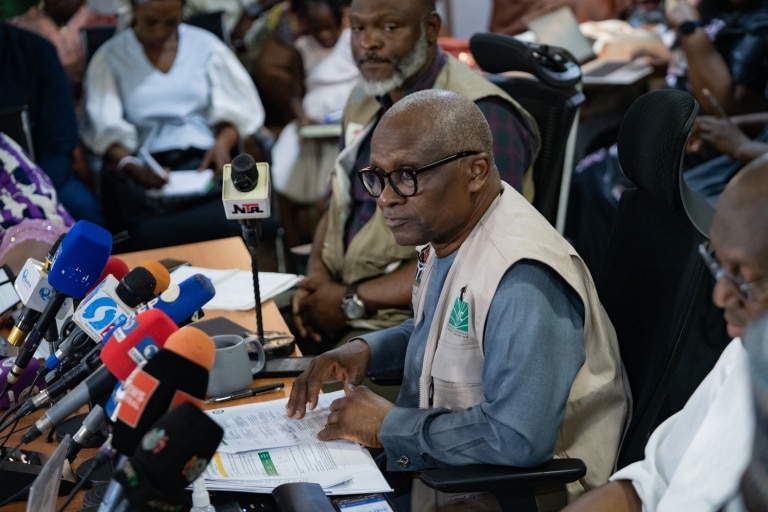 <p>Jide Idris, directeur du Centre nigérian de contrôle et de prévention des maladies (NCDC), s'adresse à la presse à Abuja, le 25 octobre 2026</p>