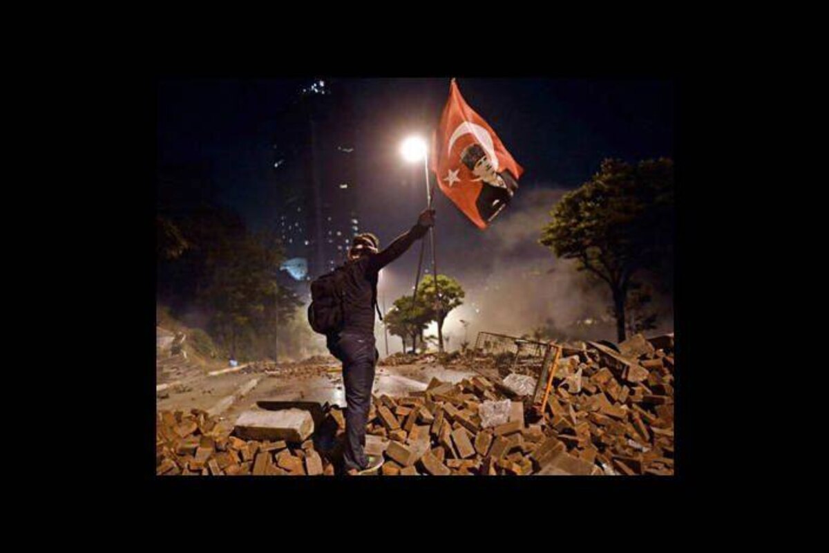 Turquie: le gouvernement appelle au calme et présente ses excuses