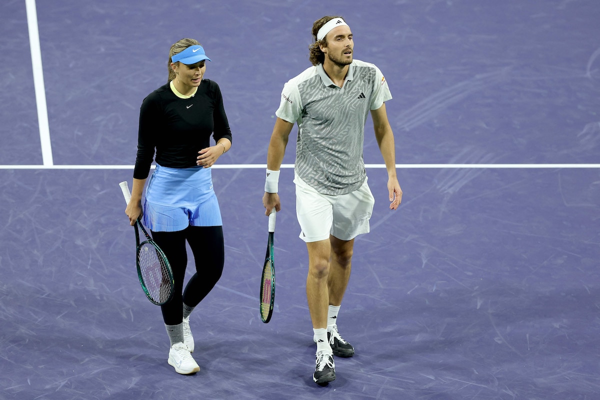 INDIAN WELLS, CALIFORNIA - MARCH 05: Paula Badosa of Spain and Setfanos Tsitsipas of Greece play Iga Swiatek of Poland and Hubert Hurkacz of Poland during the Eisenhower Cup at Indian Wells Tennis Garden on March 05, 2024 in Indian Wells, California. Matthew Stockman/Getty Images/AFP (Photo by MATTHEW STOCKMAN / GETTY IMAGES NORTH AMERICA / Getty Images via AFP)