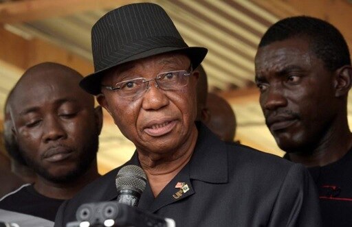 Liberia: le président Boakai décide de réduire son salaire de 40%