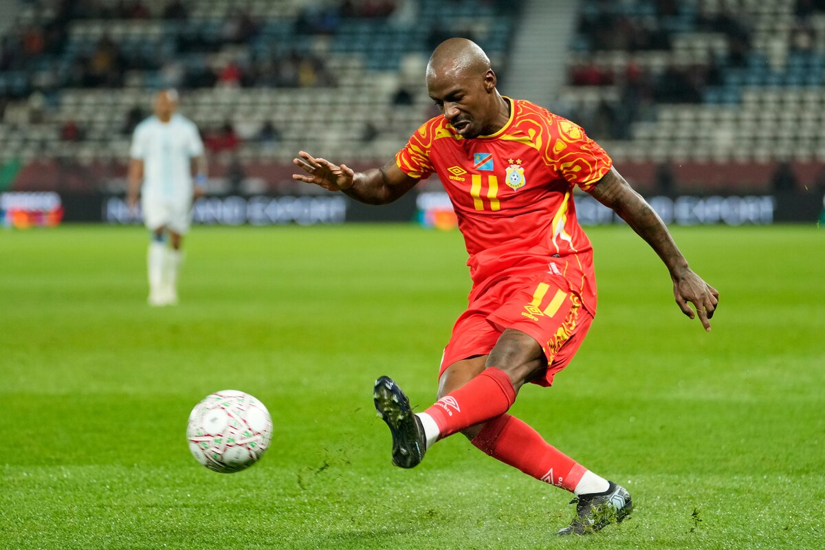 DR Congo's Gael Kakuta kicks the ball during the Africa Cup of Nations group D soccer match between Botswana and DR Congo in Rabat, Morocco, Tuesday, Dec. 30, 2025. (AP Photo/Mosa'ab Elshamy)